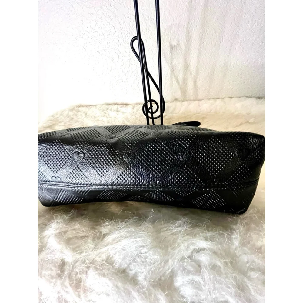 Betsey Johnson T-bottom Bow Wristlet Makeup Bag Black